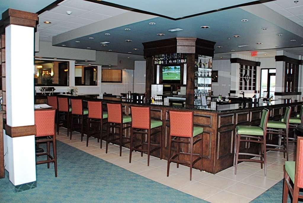 Doubletree By Hilton Fayetteville Restaurant photo