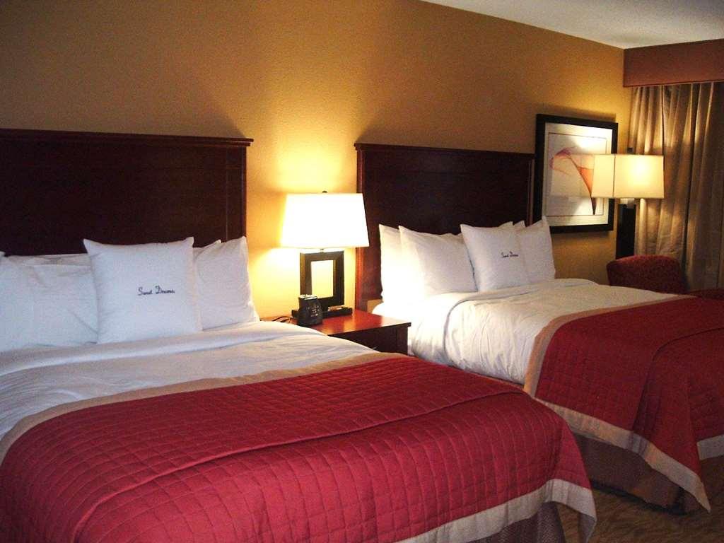 Doubletree By Hilton Fayetteville Room photo